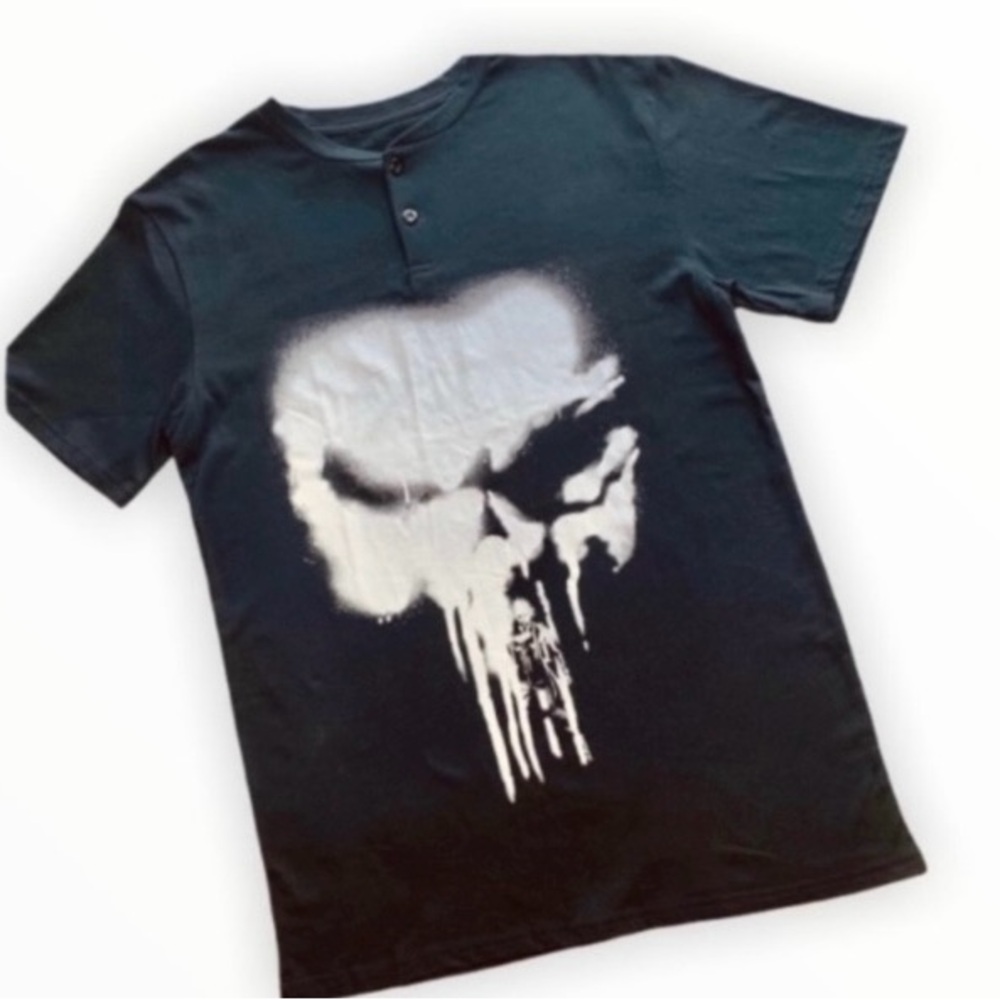 The Punisher by Marvel with White Skull Design Sz M